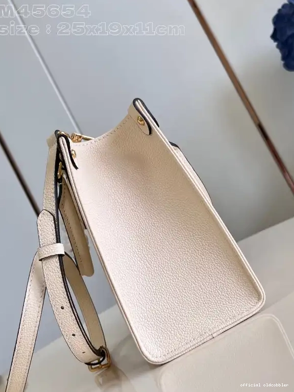 Official oldcobbler VUITTON ONTHEGO PM LOUIS 0514